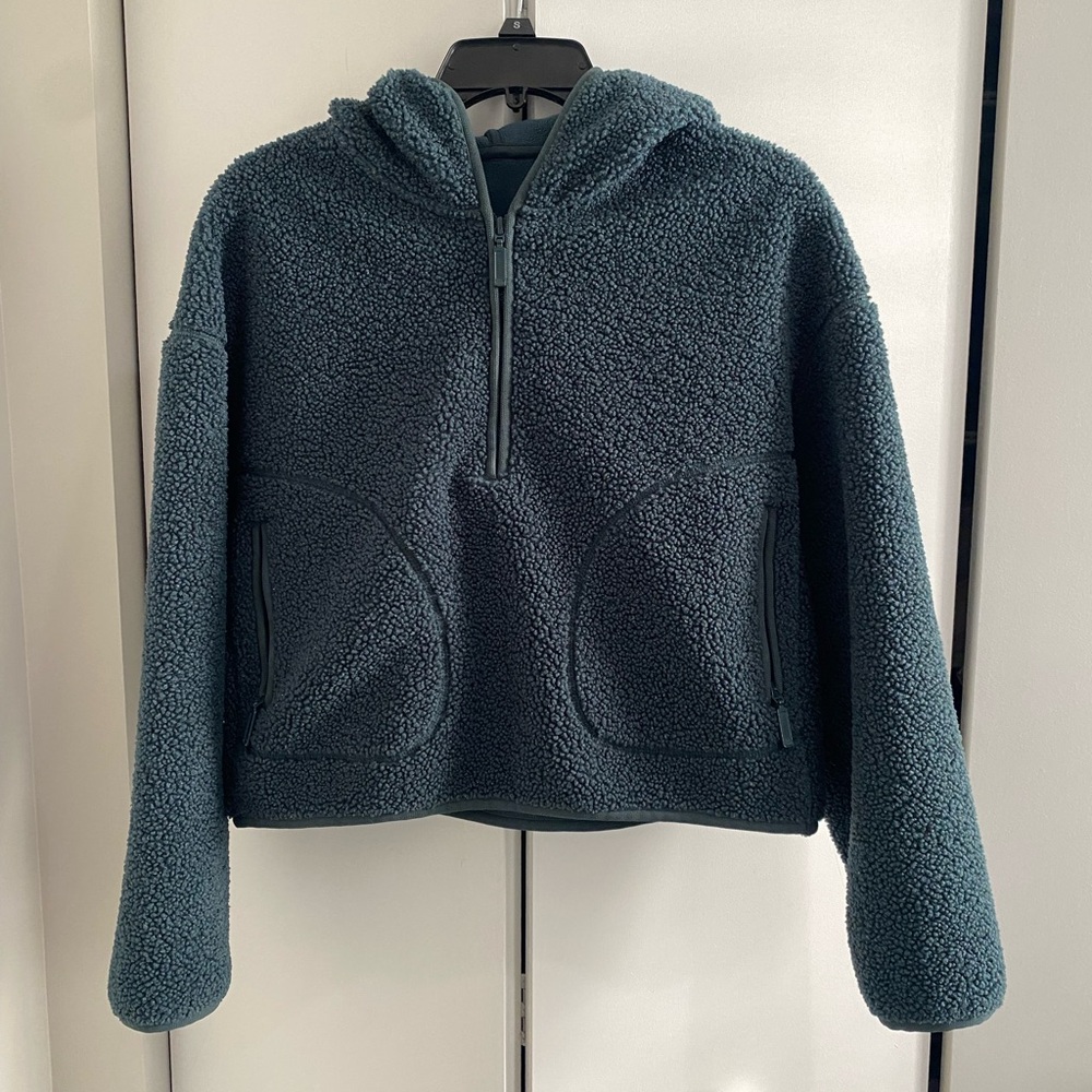 Dark Green Uniqlo Sherpa Hoodie Size Small